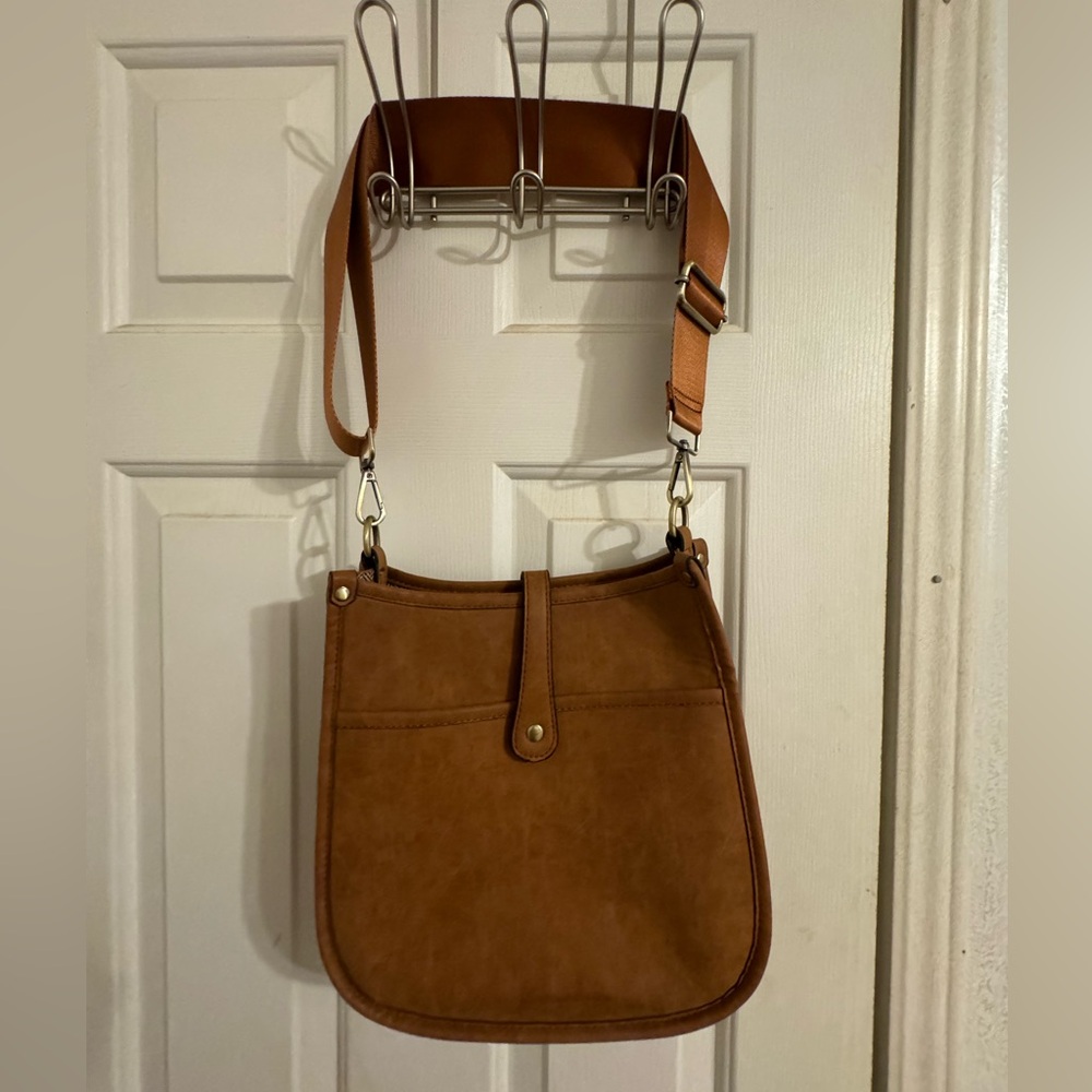 SUPER CUTE light brown purse